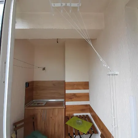 בית הארחה Private Valis וארנה