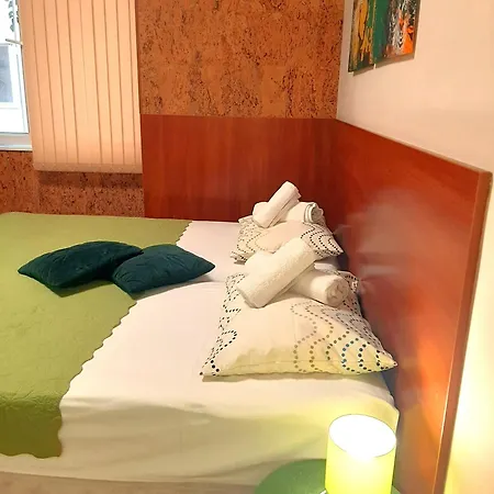 Private Valis בית הארחה 3*