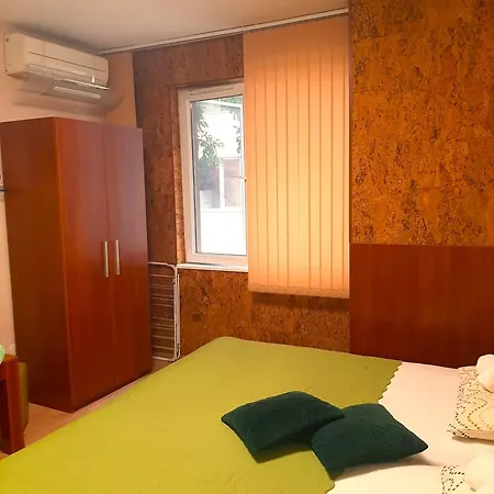 בית הארחה Private Valis 3*