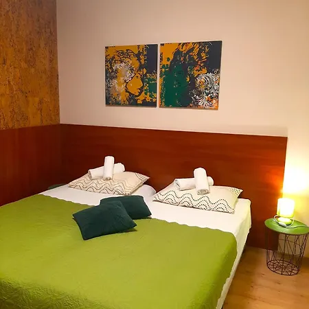 Private Valis בית הארחה וארנה