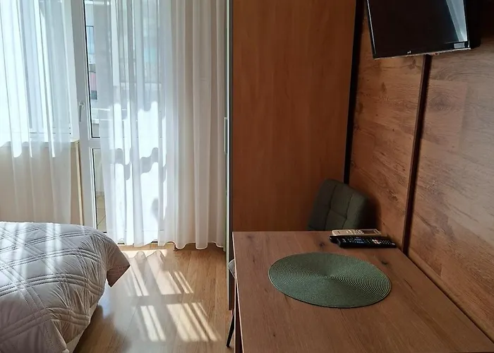 Private Valis Pensiune