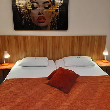 Private Valis Gasthof Warna